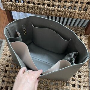 TRADE? Cuyana Tote Bag leather insert organizer